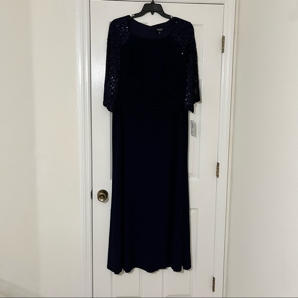 Ignite Evenings Mother of the Bride or Prom Dress​​ - Picture 1 of 5